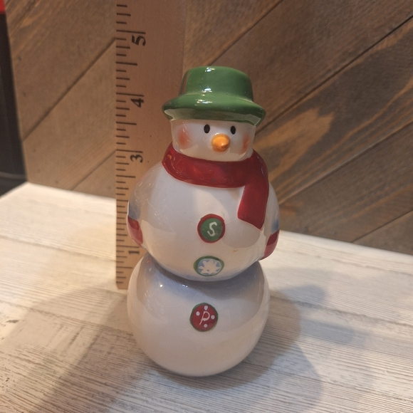 Salt Pepper Shaker Holiday Stackable Snowman Collectable Home Decor VIntage - Picture 2 of 5